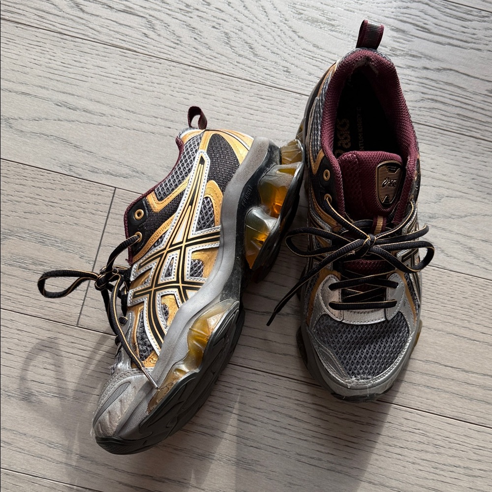 ASICS gel quantum limited edition sneakers size EUR40/ Men US7
